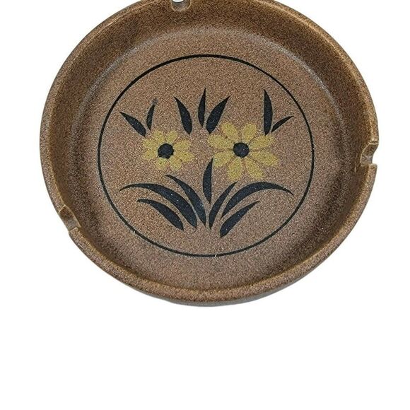 Vintage Westwood of San Francisco Ashtray Flower Power Korea Yellow Daisy 6" MCM - Picture 1 of 4